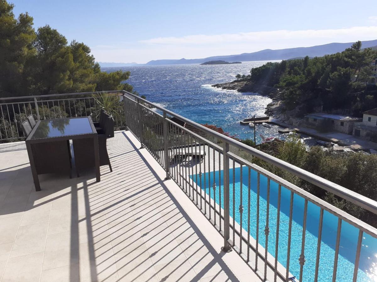 Holiday Hvar Vrbanj Екстер'єр фото