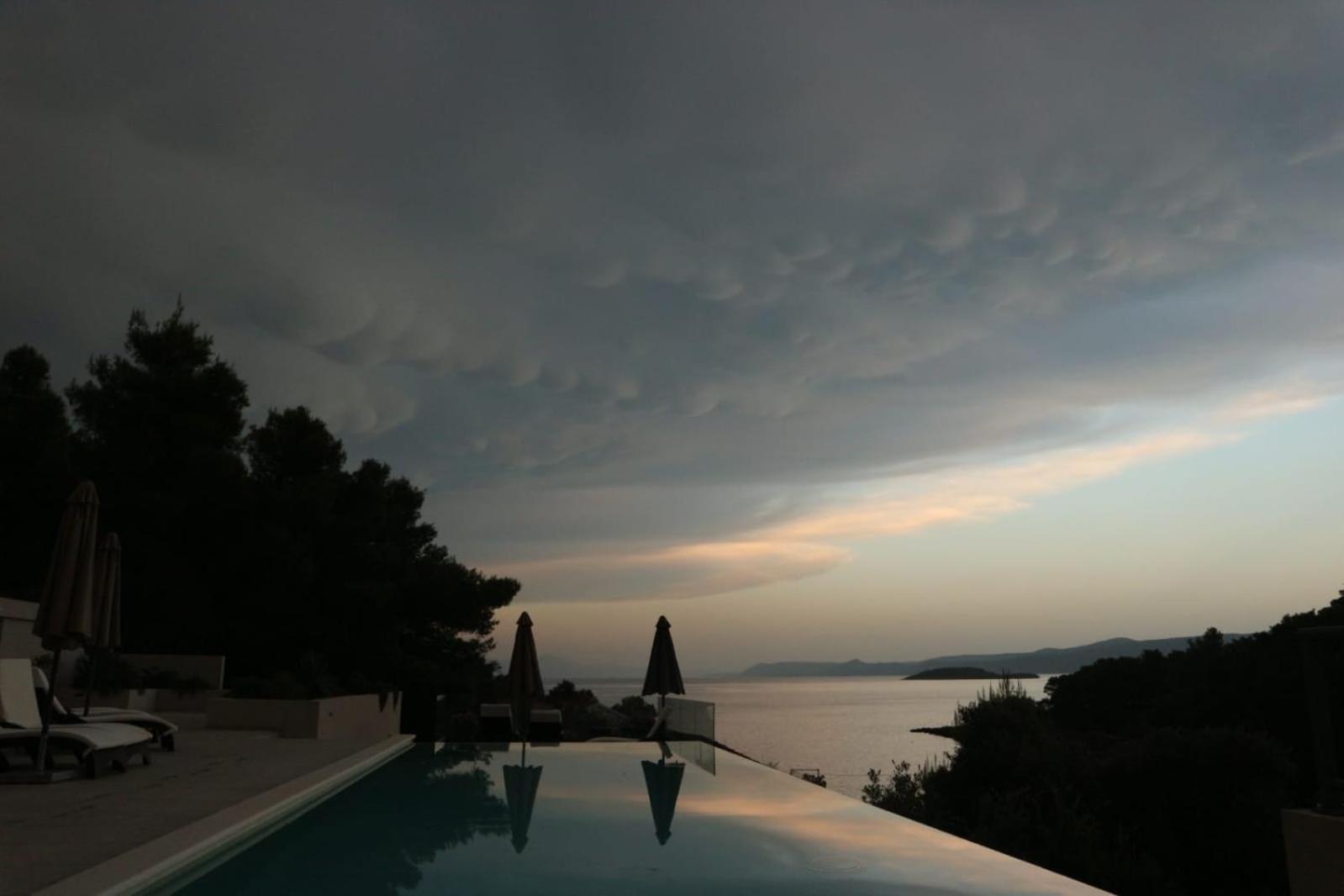 Holiday Hvar Vrbanj Екстер'єр фото